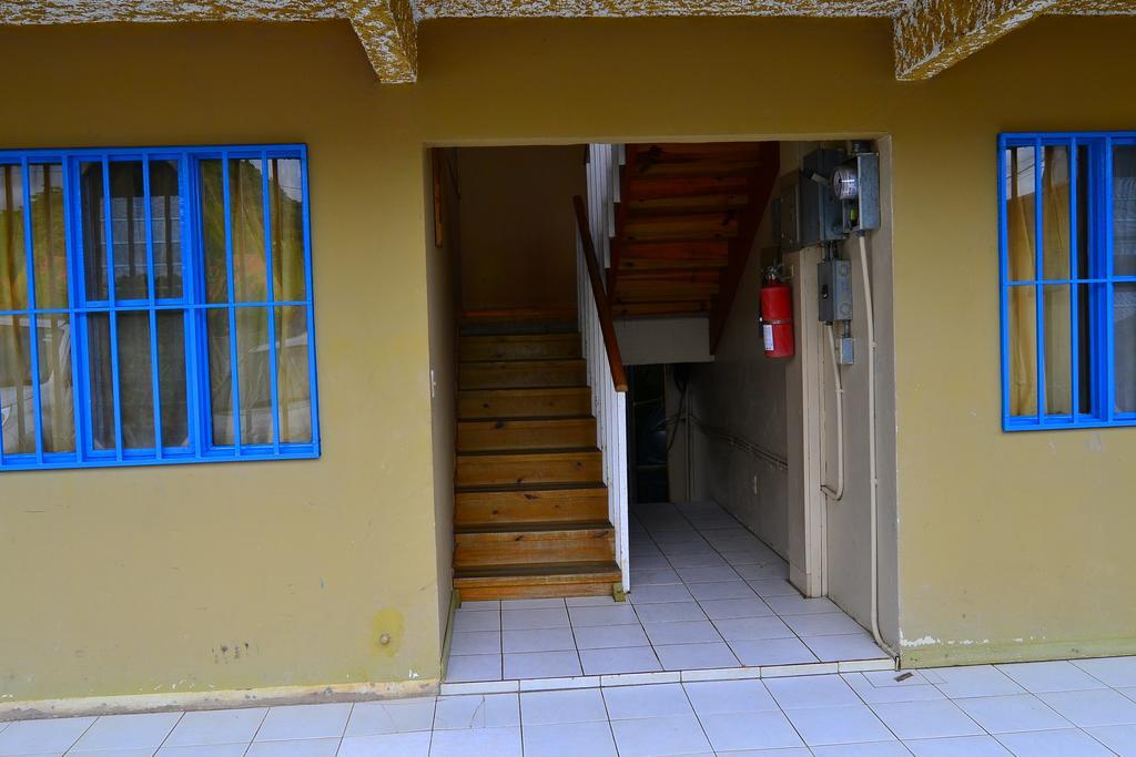 Hotel Sierpe River Ngoại thất bức ảnh
